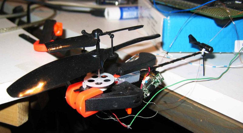 File:Picooz SensorlessSpeedControl TestBench.jpg
